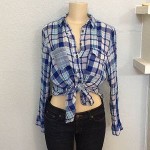 🦋 H&M HM LOGG Plaid button up shirt